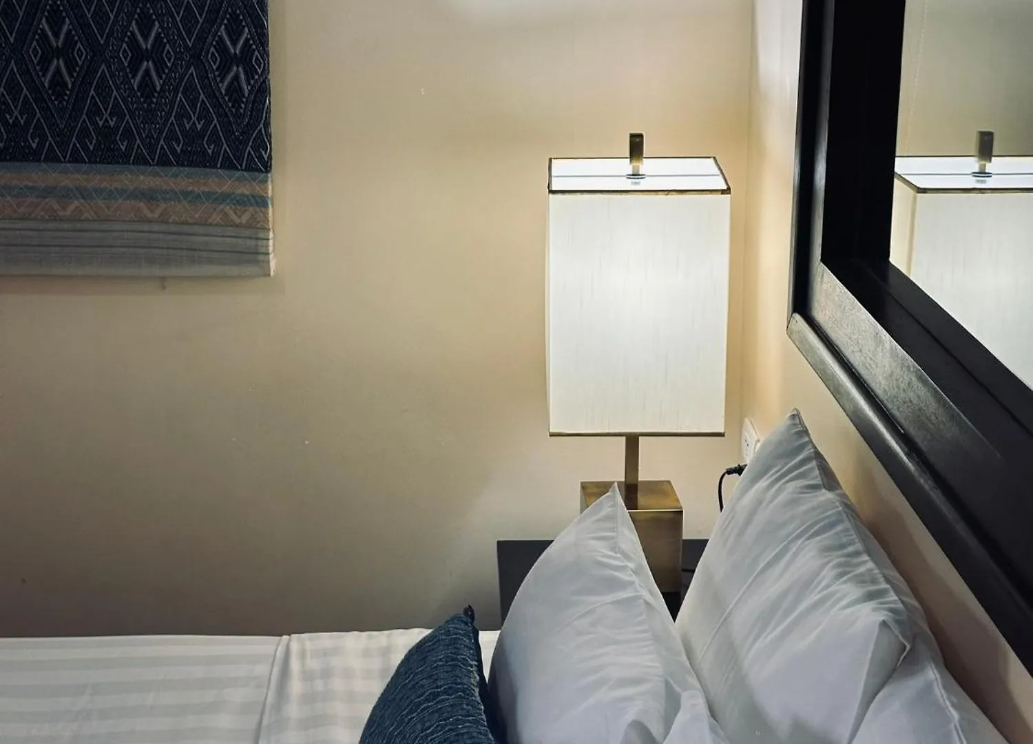 *** فندق Parasol Blanc لوانغ برابانغ لاوس