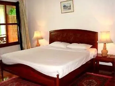 فندق Parasol Blanc لوانغ برابانغ